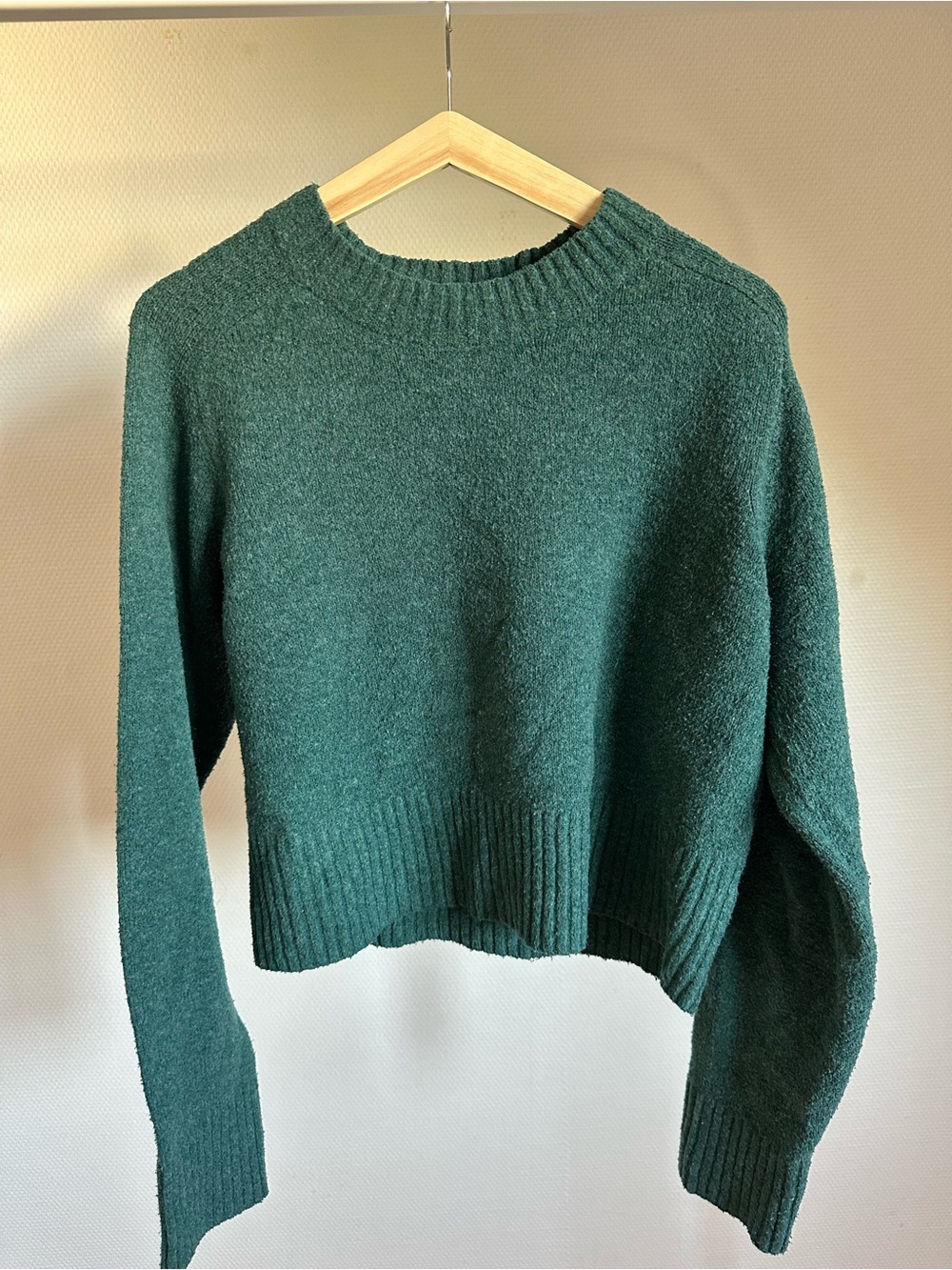 Universal Thread Dark Green Crewneck Sweater - Picture 1 of 7
